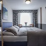 Kavalir Hotel 3*