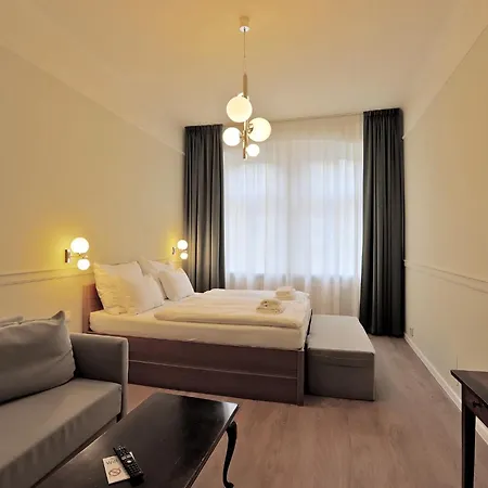 Kavalir Hotel 3*