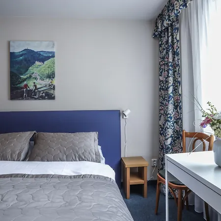 Kavalir Hotel 3*